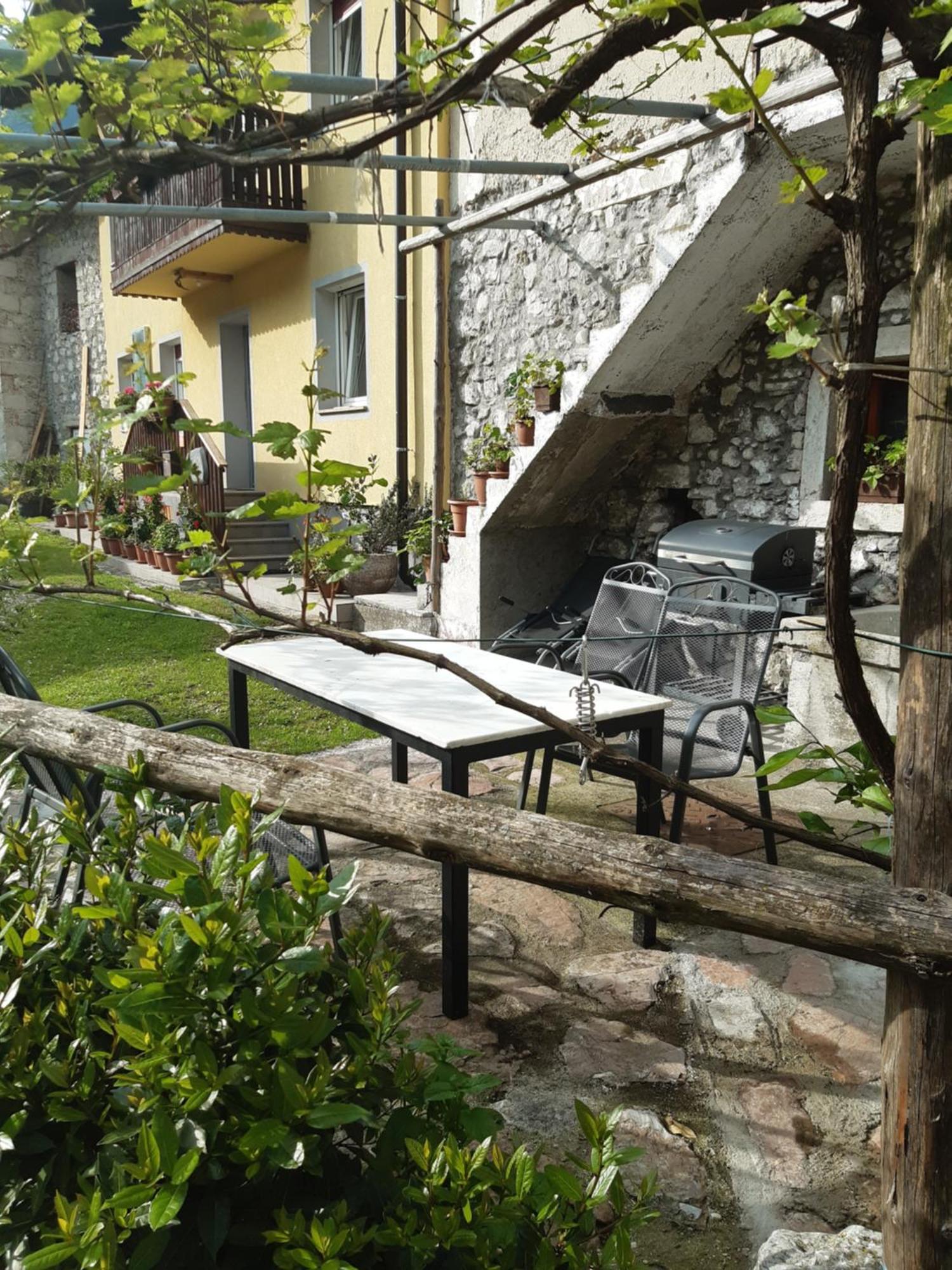 Trnovo Ob Soci Kuhala Apartment Kobarid Exterior foto