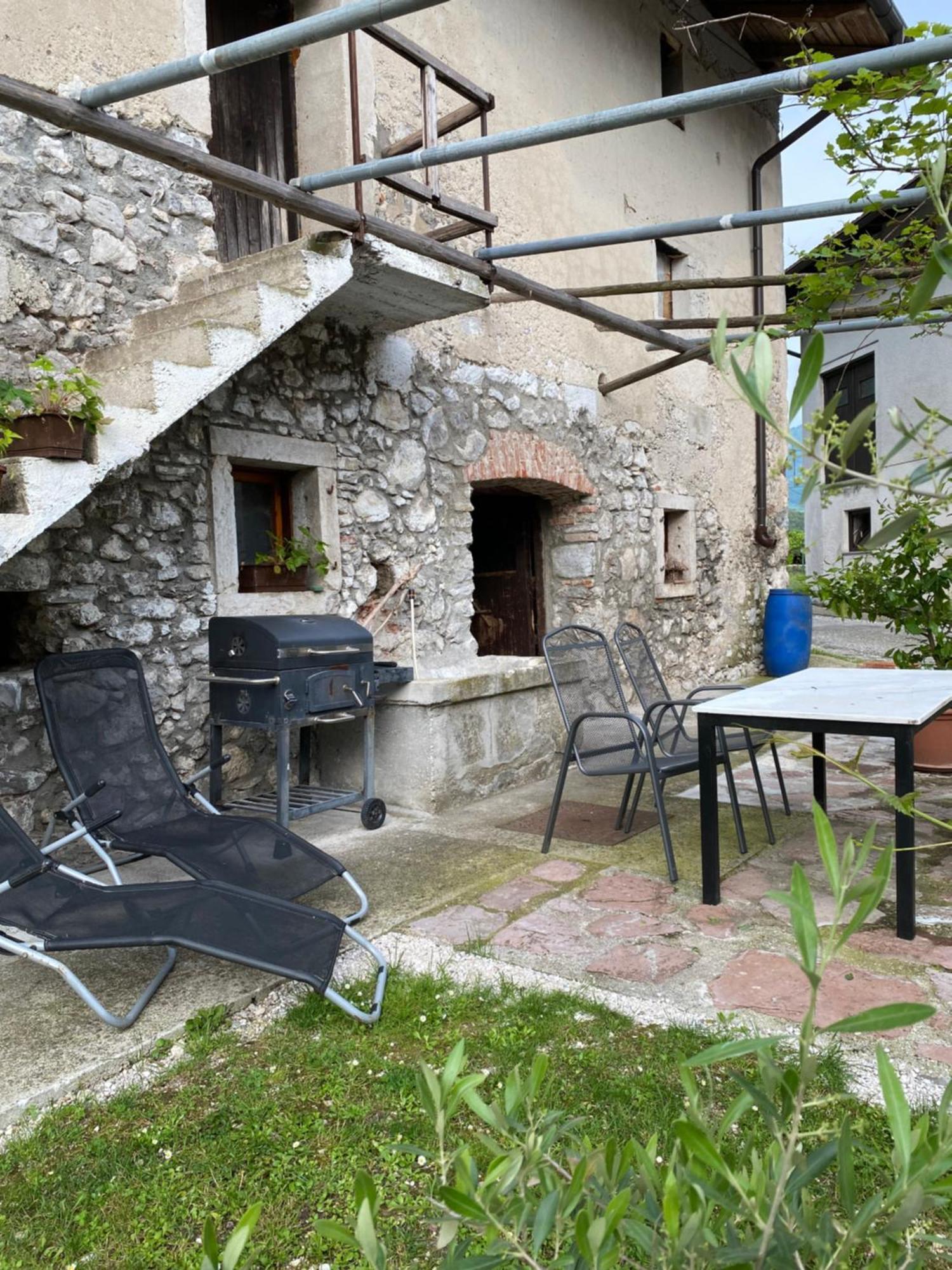 Trnovo Ob Soci Kuhala Apartment Kobarid Exterior foto